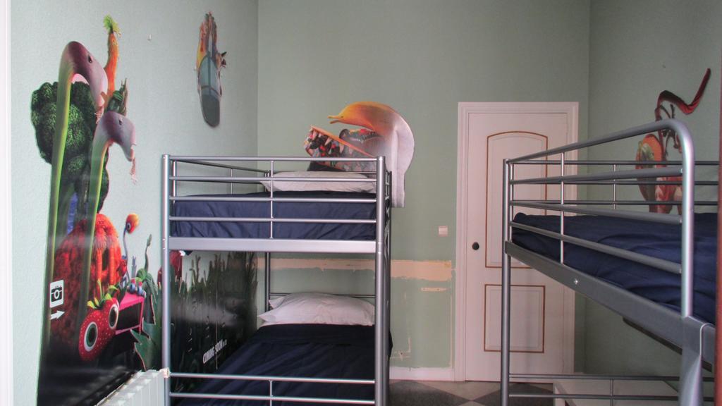 San Juan Hostel Madrid Eksteriør billede